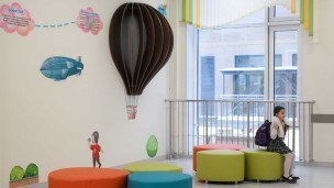 Ученица в школе