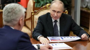 vladimir-putin-i-sergej-sobyanin-vo-vremya-vstrechi