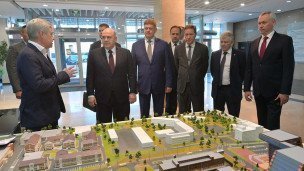 Михаил Мишустин посетил научно-технологический парк новосибирского Академгородка