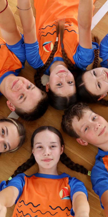 Дети в лагере