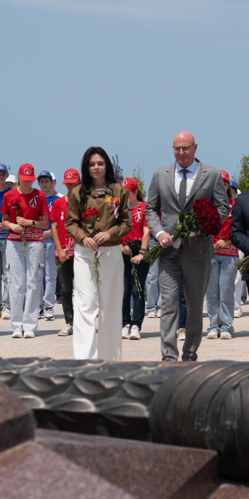 dmitrij-chernashenko-na-oktkrytii-muzee-kryma