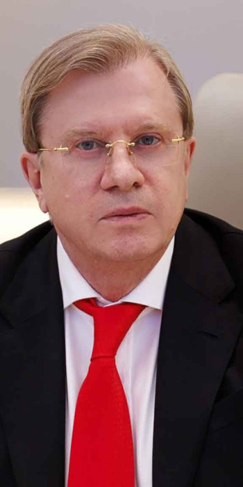 Виталий Савельев