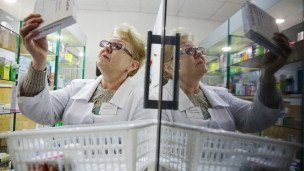 Фармацевт в аптеке