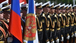 Военнослужащие на параде