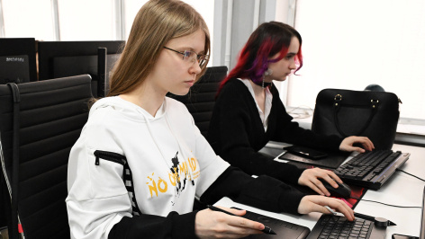 Женщины за компьютерами