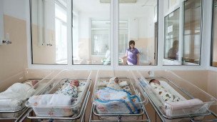 Палата новорожденных в перинатальном центре