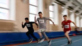Uсhastniki-vo-vremya-meropriyatiya-po-sdache normativov-fizkul'turno-sportivnogo-kompleksa